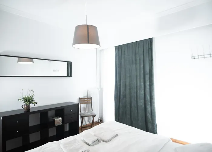 Urban Apartment In The Heart Of Athens